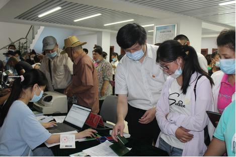 连云港市开展市区残疾人就业困难人员认定工作照片2.jpg